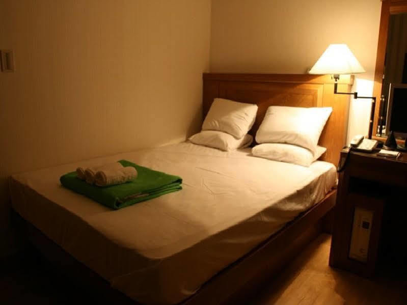New Donghae Tourist Hotel Dış mekan fotoğraf