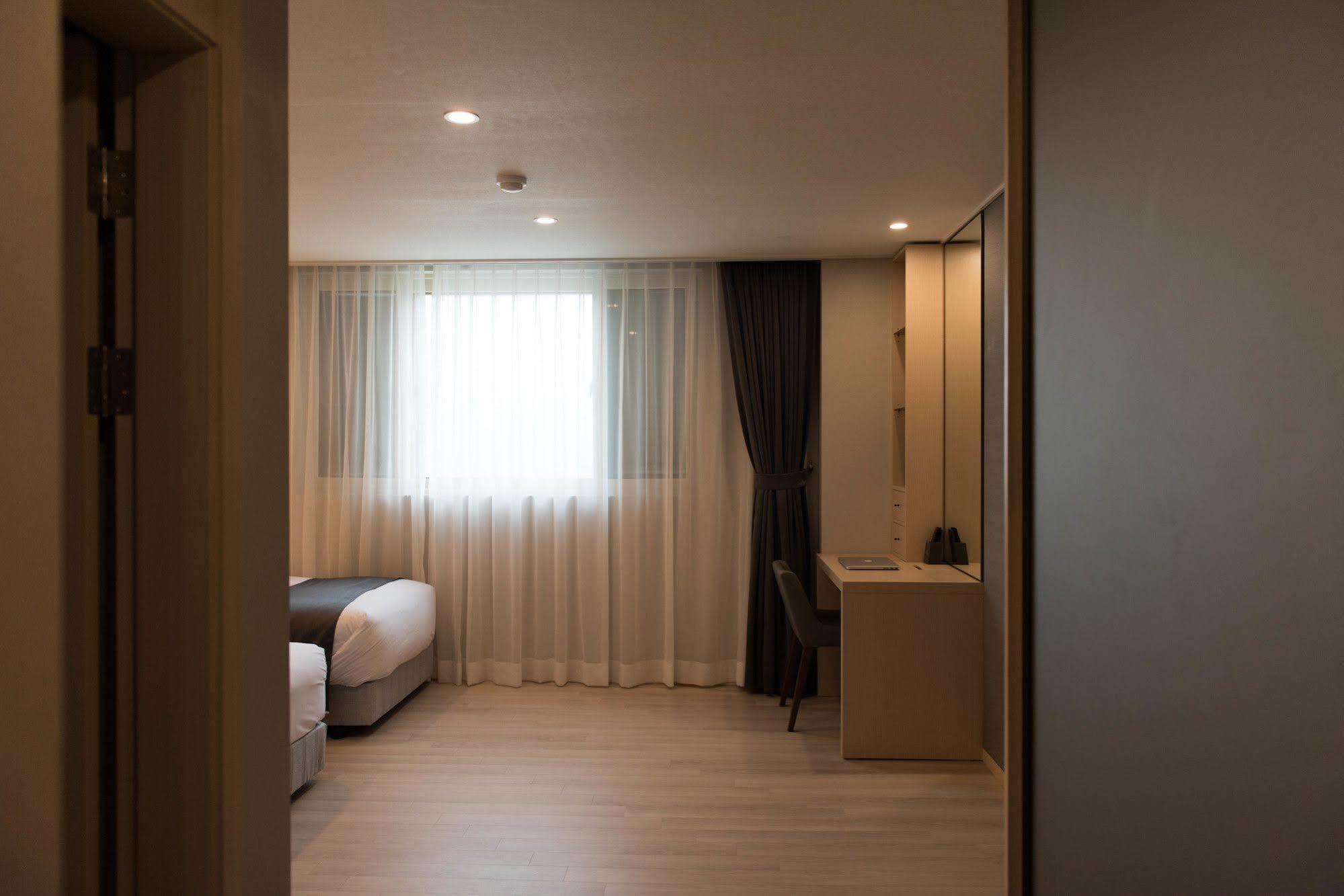New Donghae Tourist Hotel Dış mekan fotoğraf