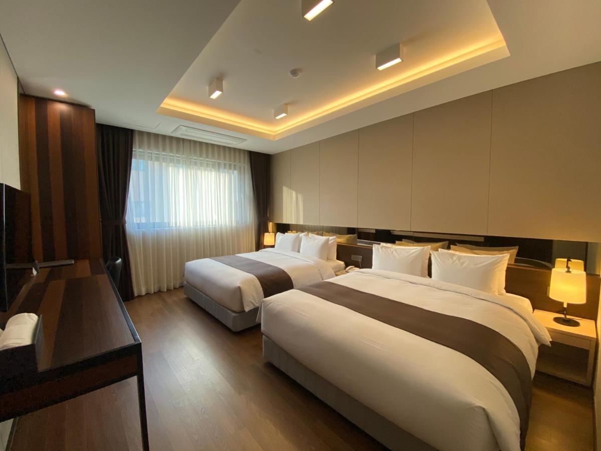 New Donghae Tourist Hotel Oda fotoğraf