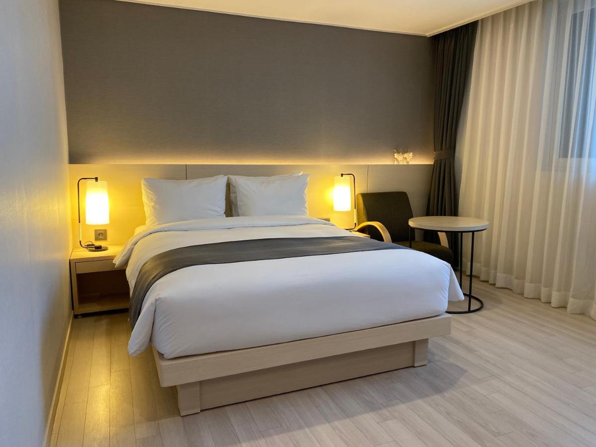 New Donghae Tourist Hotel Oda fotoğraf
